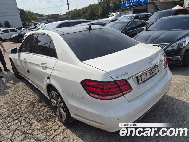 Mercedes-Benz E-Class E300 4MATIC Avantgarde — пробег 100 000 км — фото 3 из 5