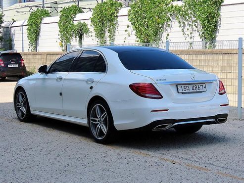 Mercedes-Benz E-Class E300 AMG Line — пробег 127 829 км — фото 3 из 5