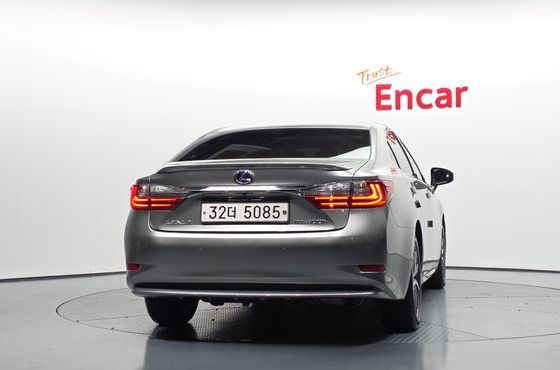 Lexus ES Supreme XV60 — пробег 91 736 км — фото 4 из 5