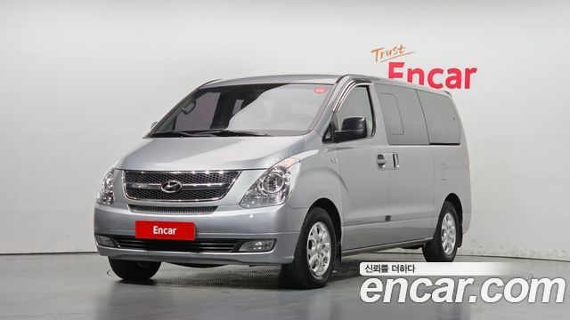 Hyundai Starex 12-Seater Wagon CVX Luxury — пробег 136 736 км — фото 1 из 5