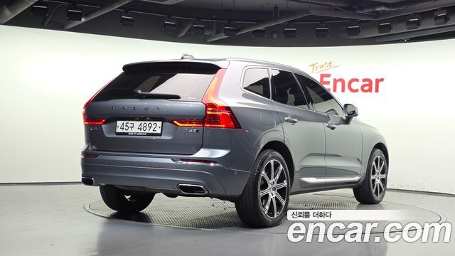 Volvo XC60 D5 Inscription — пробег 141 395 км — фото 2 из 5