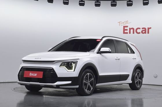 Kia Niro Prestige — пробег 72 174 км — фото 1 из 5