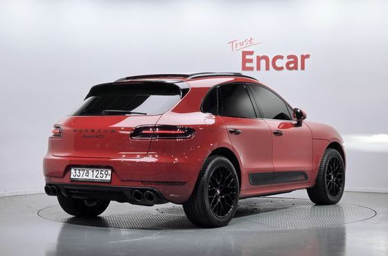Porsche Macan 3.0 GTS 95B — пробег 142 497 км — фото 2 из 5