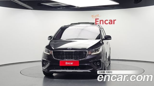 Kia Carnival 9-Seater Prstige — пробег 65 794 км — фото 3 из 5