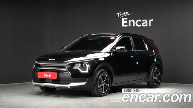 Kia Niro Prestige — пробег 8 166 км — фото 1 из 5