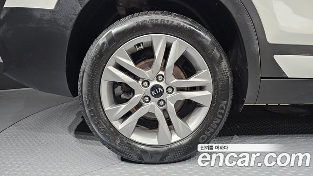Kia Seltos из Кореи Encar