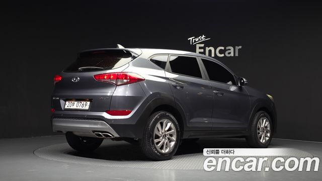 Hyundai Tucson Diesel 2.0 2WD Style Special — пробег 208 002 км — фото 2 из 5