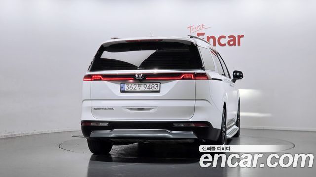 Kia Carnival Diesel 9-Seater Signature — пробег 114 772 км — фото 4 из 5