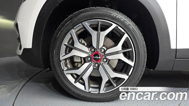 Kia Seltos из Кореи Encar
