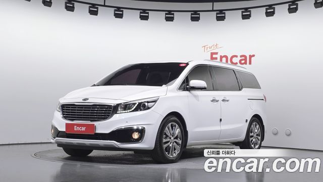 Kia Carnival 9-Seater Noblesse Special — пробег 118 326 км — фото 1 из 5