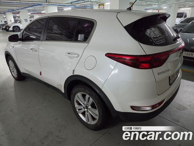 Kia Sportage Diesel 1.7 2WD Trendy — пробег 173 000 км — фото 3 из 5