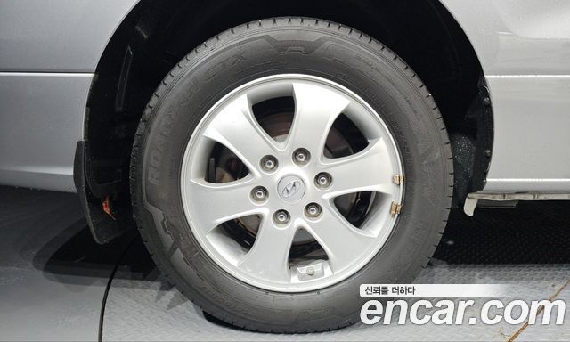 Hyundai Starex 4WD Wagon 12-Seater Modern — пробег 130 081 км — фото 5 из 5