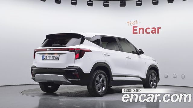 Kia Seltos из Кореи Encar