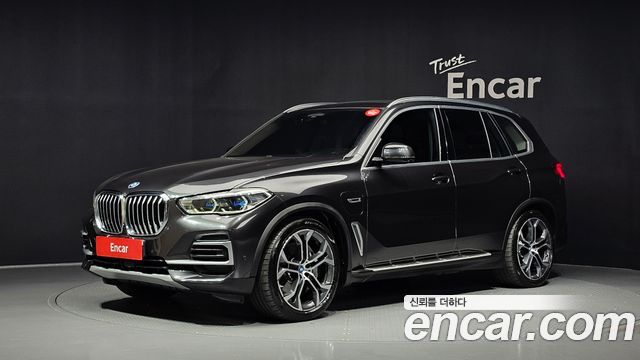 BMW X5 xDrive 45e xLine — пробег 179 420 км — фото 1 из 5