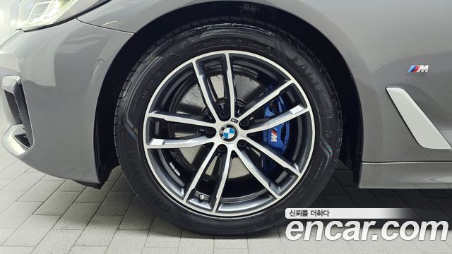 BMW 5-Series 520i M Sport — пробег 33 097 км — фото 5 из 5