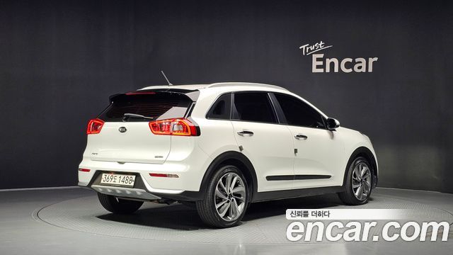 Kia Niro из Кореи Encar