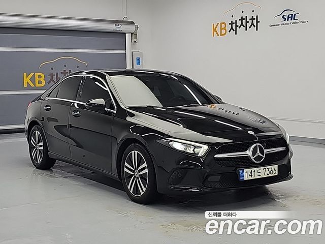 Mercedes-Benz A-Class A220 Sedan — пробег 49 200 км — фото 2 из 5