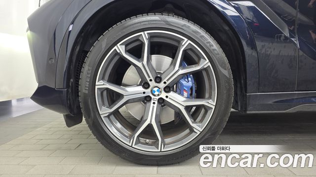 BMW X6 xDrive40i M Sport — пробег 72 568 км — фото 5 из 5