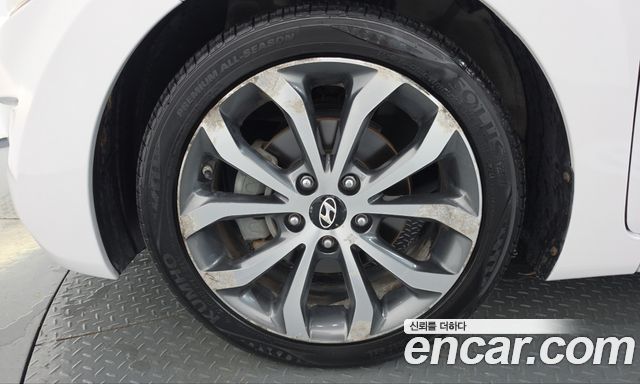 Hyundai AVANTE M16 GDI Premium — пробег 117 605 км — фото 5 из 5