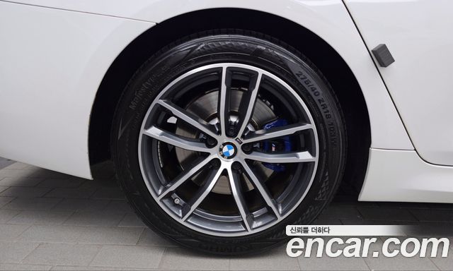 BMW 5-Series 520i M Sport — пробег 70 968 км — фото 5 из 5