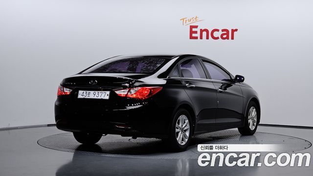 Hyundai Sonata Premier Deluxe — пробег 176 912 км — фото 2 из 5
