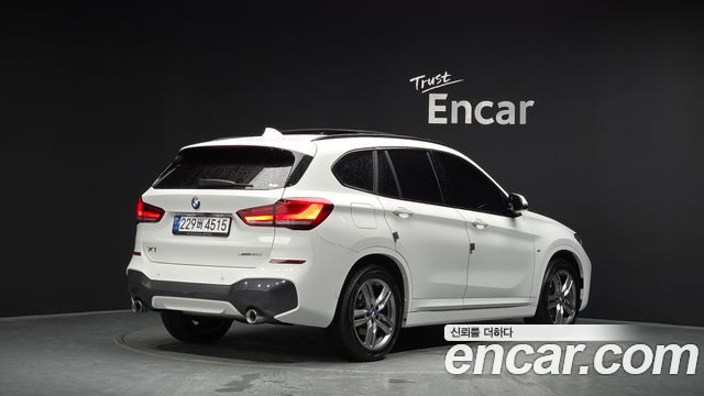 BMW X1 xDrive 20i M Sport — пробег 20 322 км — фото 2 из 5