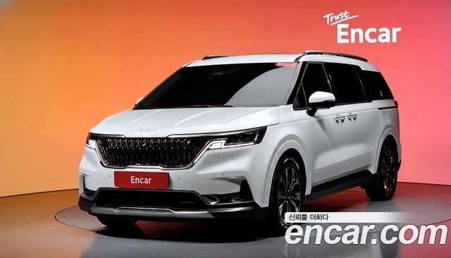 Kia Carnival Diesel 7-Seater Signature — пробег 75 041 км — фото 1 из 5