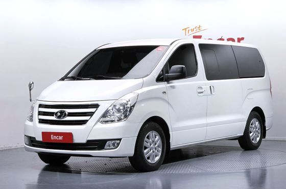 Hyundai Starex 12-Seater Wagon Smart — пробег 153 177 км — фото 1 из 5