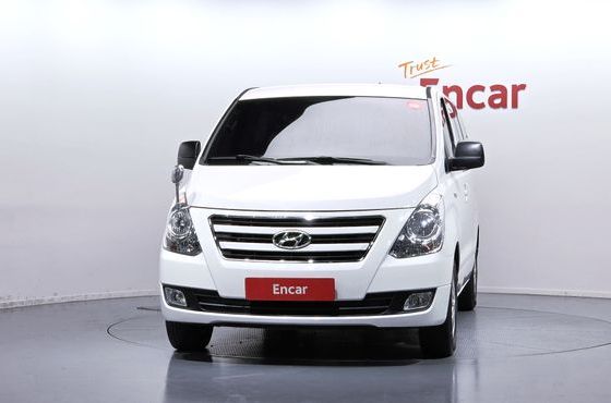 Hyundai Starex 12-Seater Wagon Smart — пробег 153 177 км — фото 3 из 5