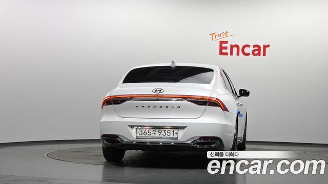 Hyundai Grandeur из Кореи Encar