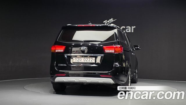 Kia Carnival из Кореи Encar