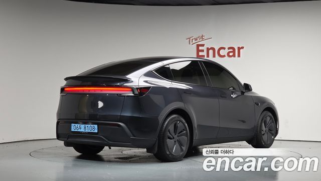 Tesla Model Y RWD — пробег 20 393 км — фото 2 из 5