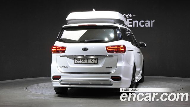 Kia Carnival из Кореи Encar