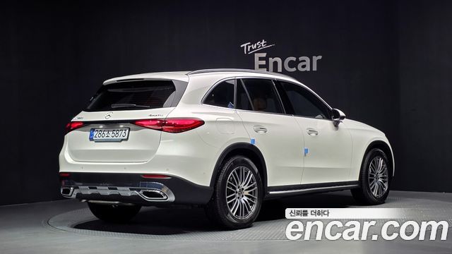 Mercedes-Benz GLC-Class GLC220 d 4MATIC — пробег 3 277 км — фото 2 из 5