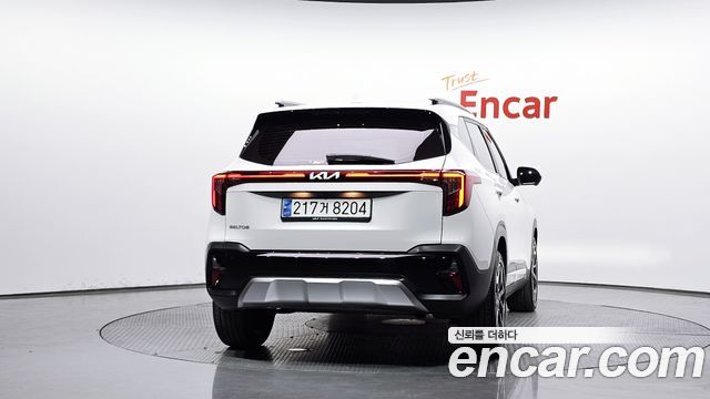 Kia Seltos из Кореи Encar