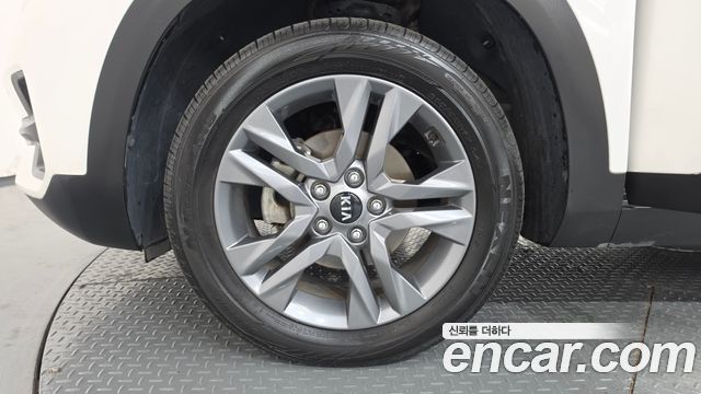 Kia Seltos из Кореи Encar
