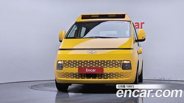 Hyundai Staria L3.5  Kinder Safety Car 11-Seater — пробег 69 346 км — фото 3 из 5