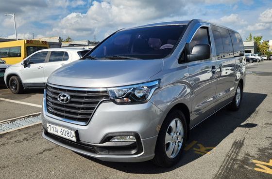 Hyundai Starex Wagon 12-Seater Smart — пробег 110 631 км — фото 1 из 5