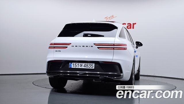 Genesis GV70 из Кореи Encar