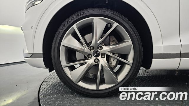 Genesis GV70 из Кореи Encar