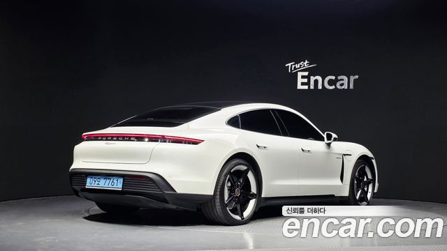 Porsche Taycan из Кореи Encar