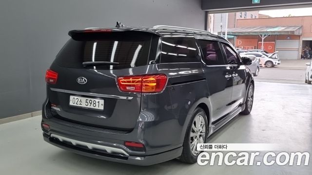 Kia Carnival 9-Seater Noblesse — пробег 90 353 км — фото 2 из 5