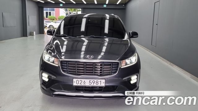 Kia Carnival 9-Seater Noblesse — пробег 90 353 км — фото 3 из 5