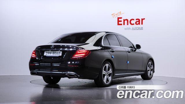 Mercedes-Benz E-Class из Кореи Encar