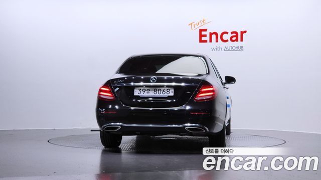 Mercedes-Benz E-Class из Кореи Encar