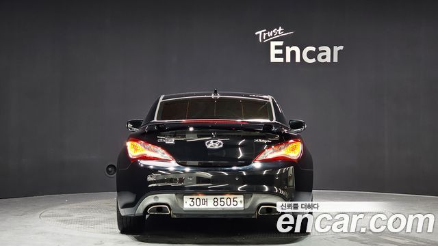 Hyundai Genesis из Кореи Encar