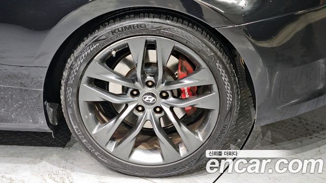 Hyundai Genesis из Кореи Encar
