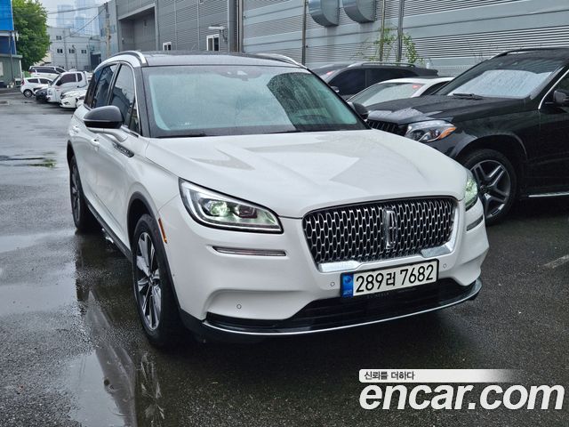 Lincoln Corsair 2.0 Reserve AWD — пробег 65 573 км — фото 3 из 5