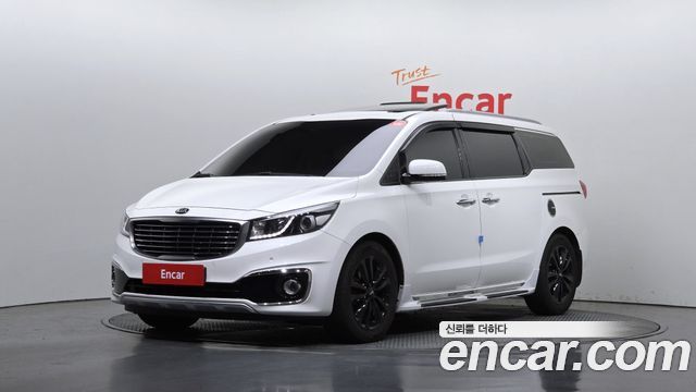 Kia Carnival 9-seater Prestige — пробег 124 363 км — фото 1 из 5