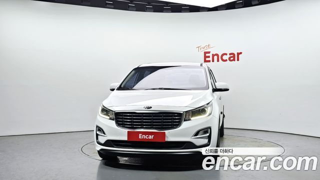 Kia Carnival 11-Seater Prestige — пробег 118 320 км — фото 3 из 5